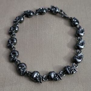 Gunmetal black 3d gothic skull chain bracelet